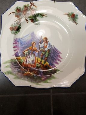 Hand-Painted Alpine Ceramic Decorative Plate - White with Multicolor Scene